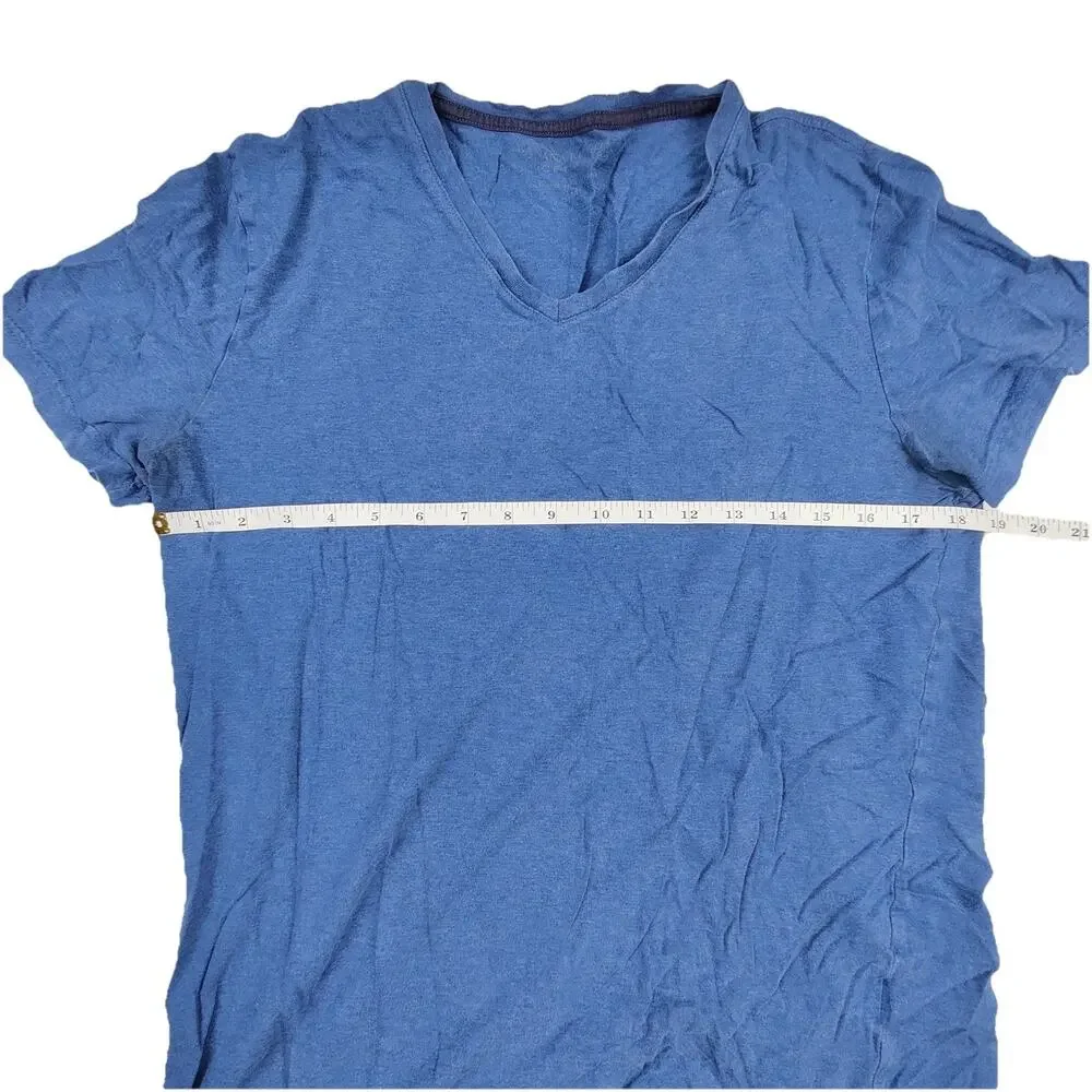 Banana Republic Shirt Mens Medium Blue Short Sleeve V Neck Tagless Tee Casual